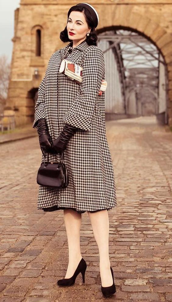 1950s Rose Quartz Wool Boucle Swing Coat – Good Style Shop