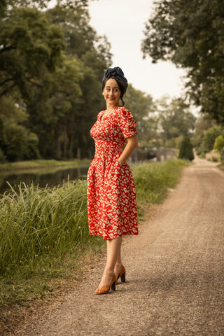 "Daisy" Dress in Pansy Print, Classic 1940s True Vintage Style