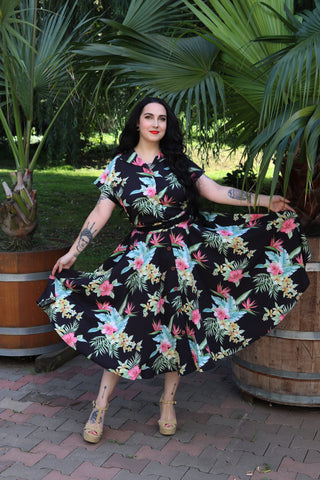 The "Beverly" Button Front Full Circle Skirt with Pockets in Black Honolulu Print, True 1950s Vintage Style