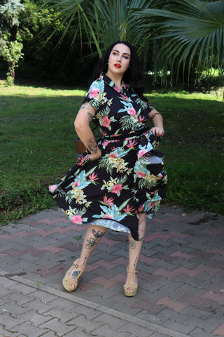 The "Beverly" Button Front Full Circle Skirt with Pockets in Black Honolulu Print, True 1950s Vintage Style