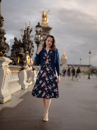 Robe portefeuille « Peggy » en Navy Mayflower, style vintage classique des années 1940