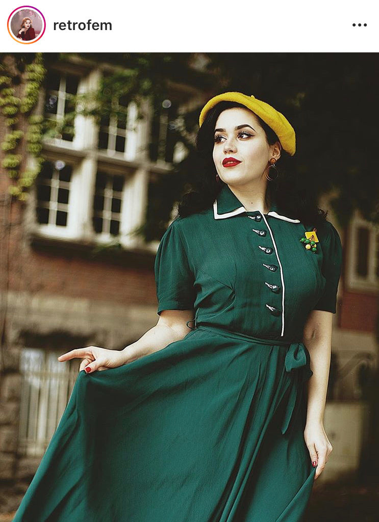 Mae Tea Dress in Green with Cream Contrasts, Classic 1940s