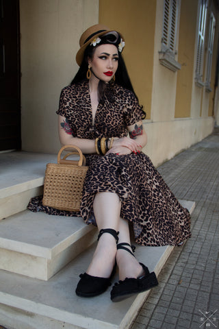 The "Beverly" Button Front Full Circle Skirt with Pockets in Leopard Print, True 1950s Vintage Style - CC41, Goodwood Revival, Twinwood Festival, Viva Las Vegas Rockabilly Weekend Rock n Romance Rock n Romance